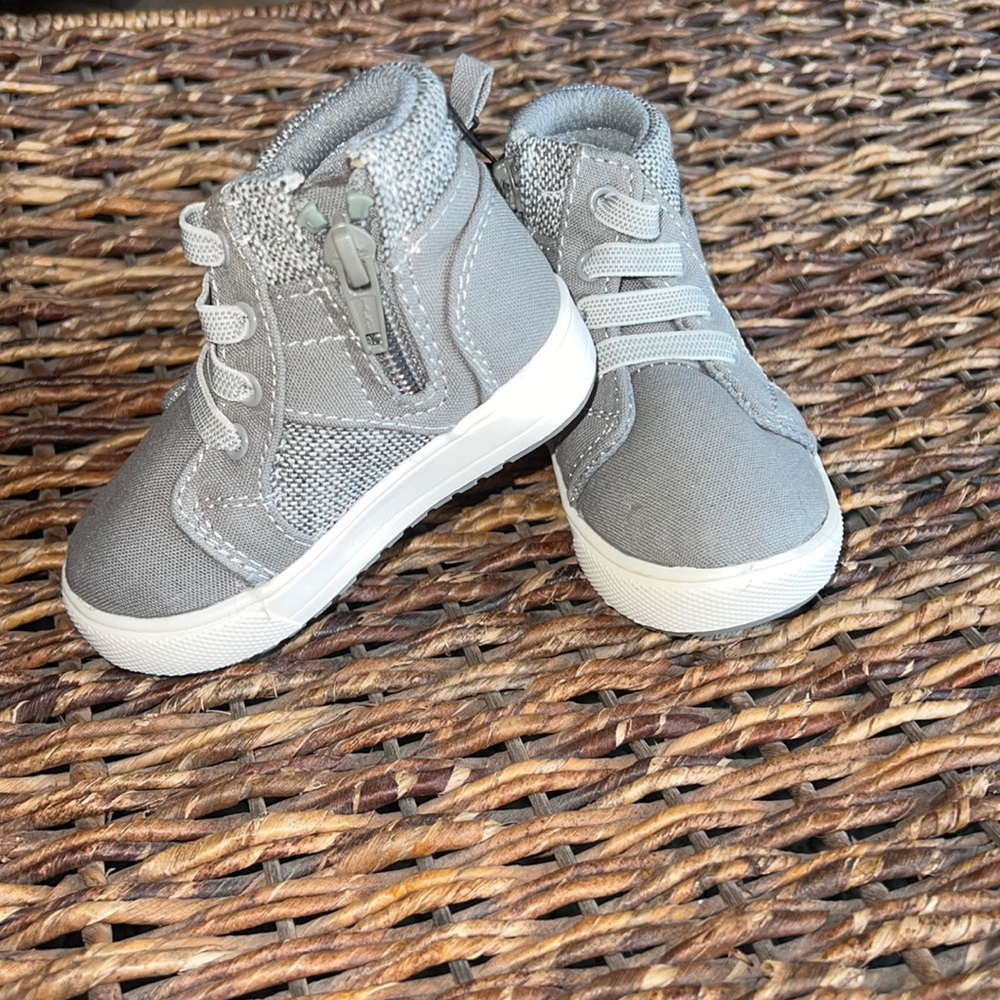 Kids size 4 canvas sneakers.